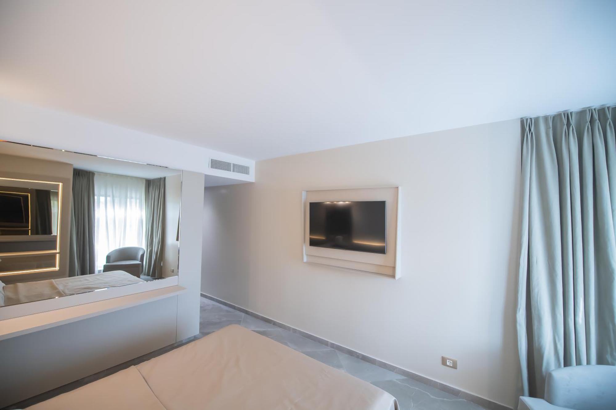 Hotel Atena*** ซาตูร์น ภายนอก รูปภาพ