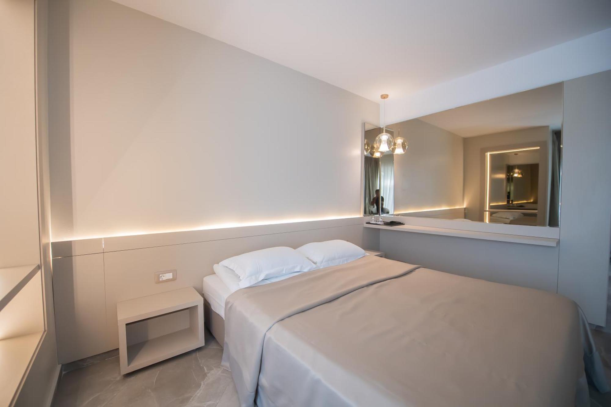 Hotel Atena*** ซาตูร์น ภายนอก รูปภาพ
